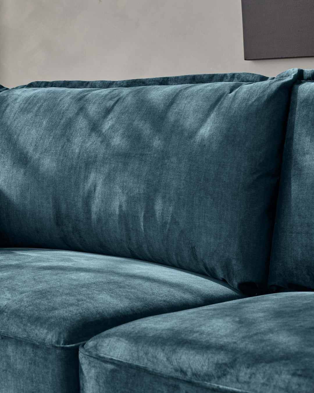 Glam Yale Blue Sofa Set