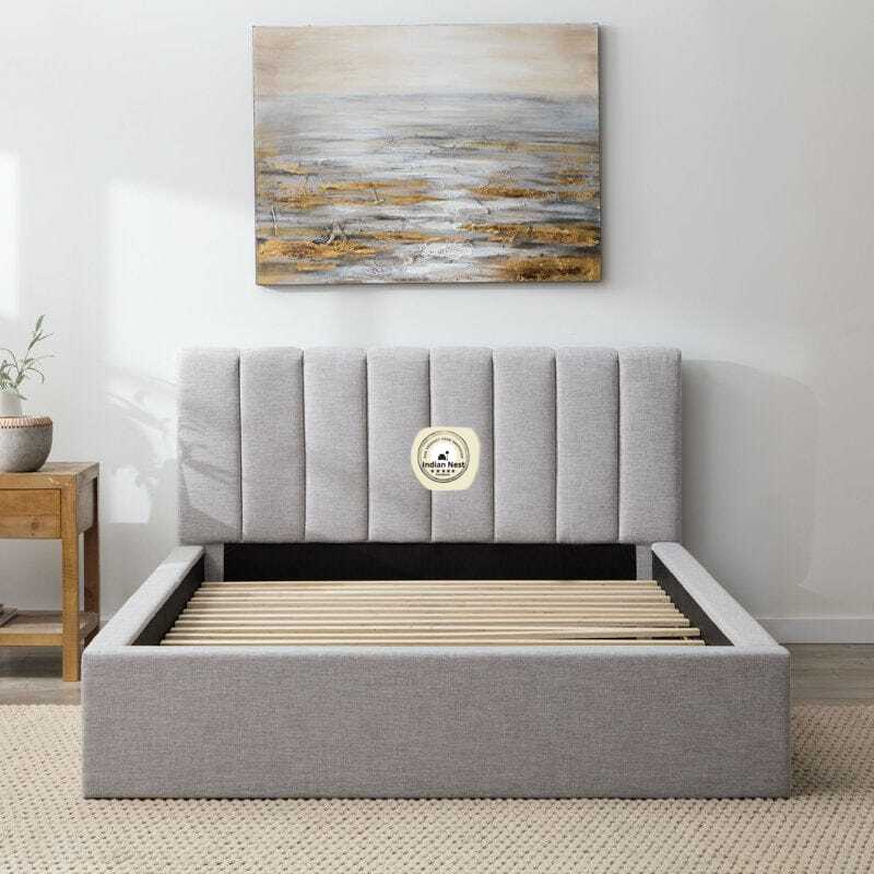 Relleno Vertical Tufting Upholstered Bed