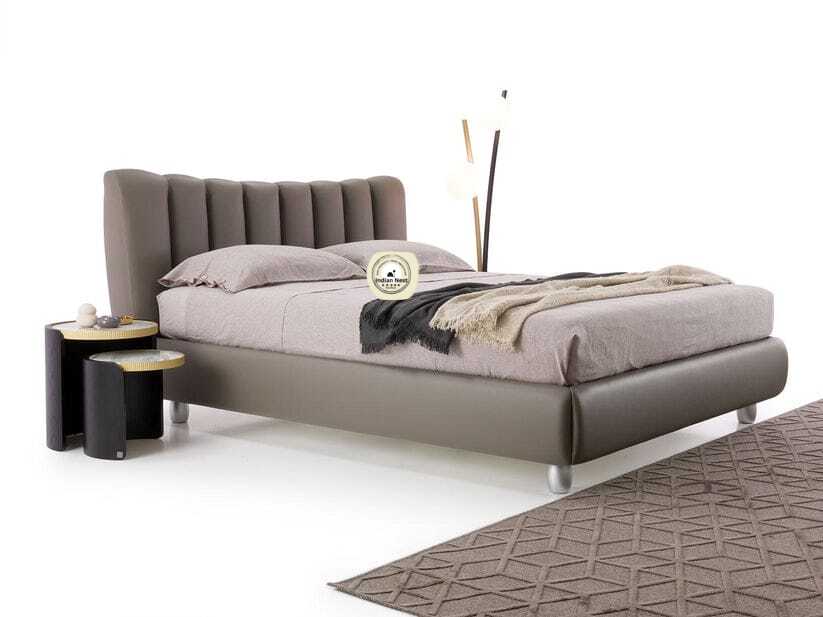 Glasgow Upholstered Tufting Bed