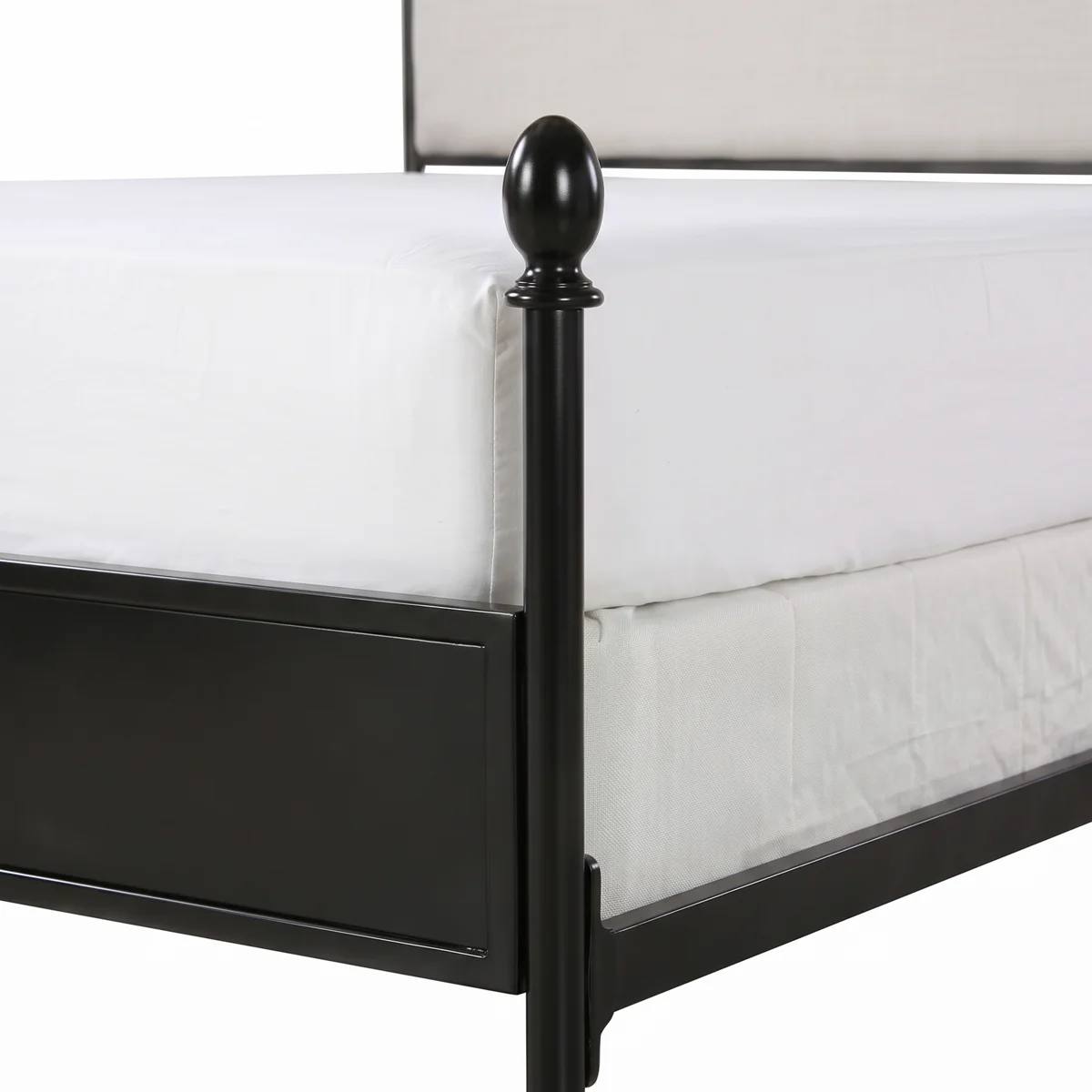 Barb Four Poster Bed