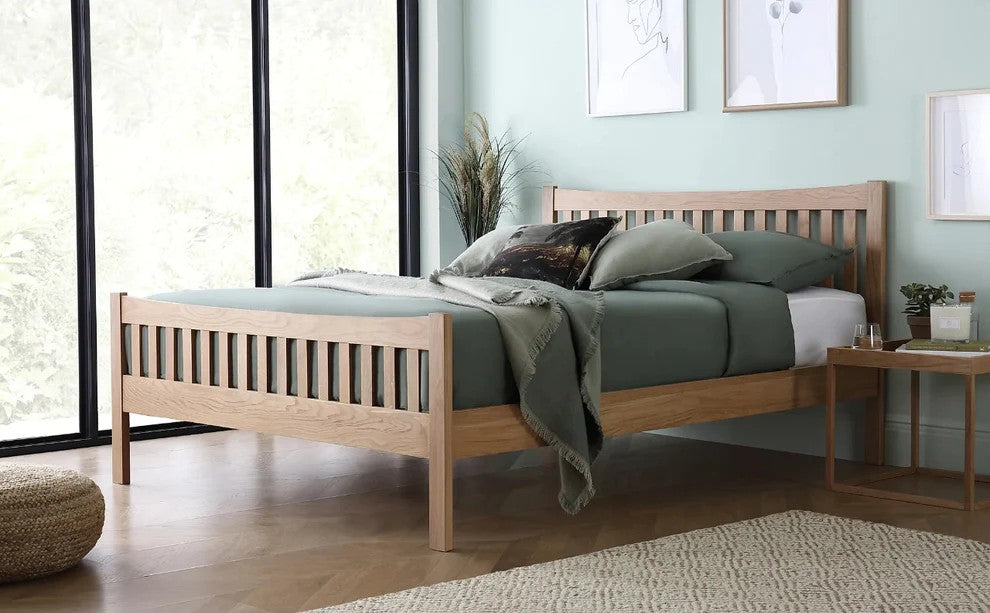 Mikyoshi Elegant Bed in Teak Wood