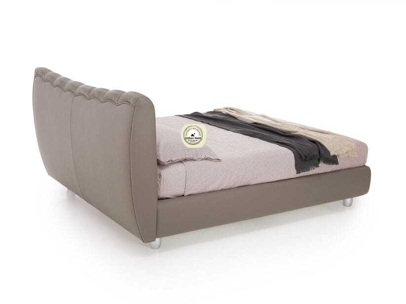 Glasgow Upholstered Tufting Bed